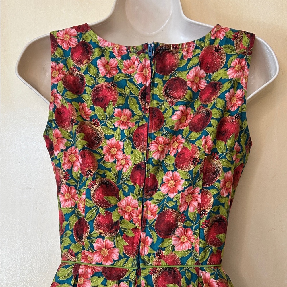 Retrolicious Elizabeth Swing Floral Button-Front Mini Dress size XS - Picture 7 of 12